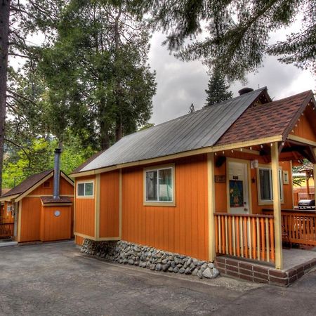 Sleepy Hollow Cabins & Hotel Crestline Exterior photo