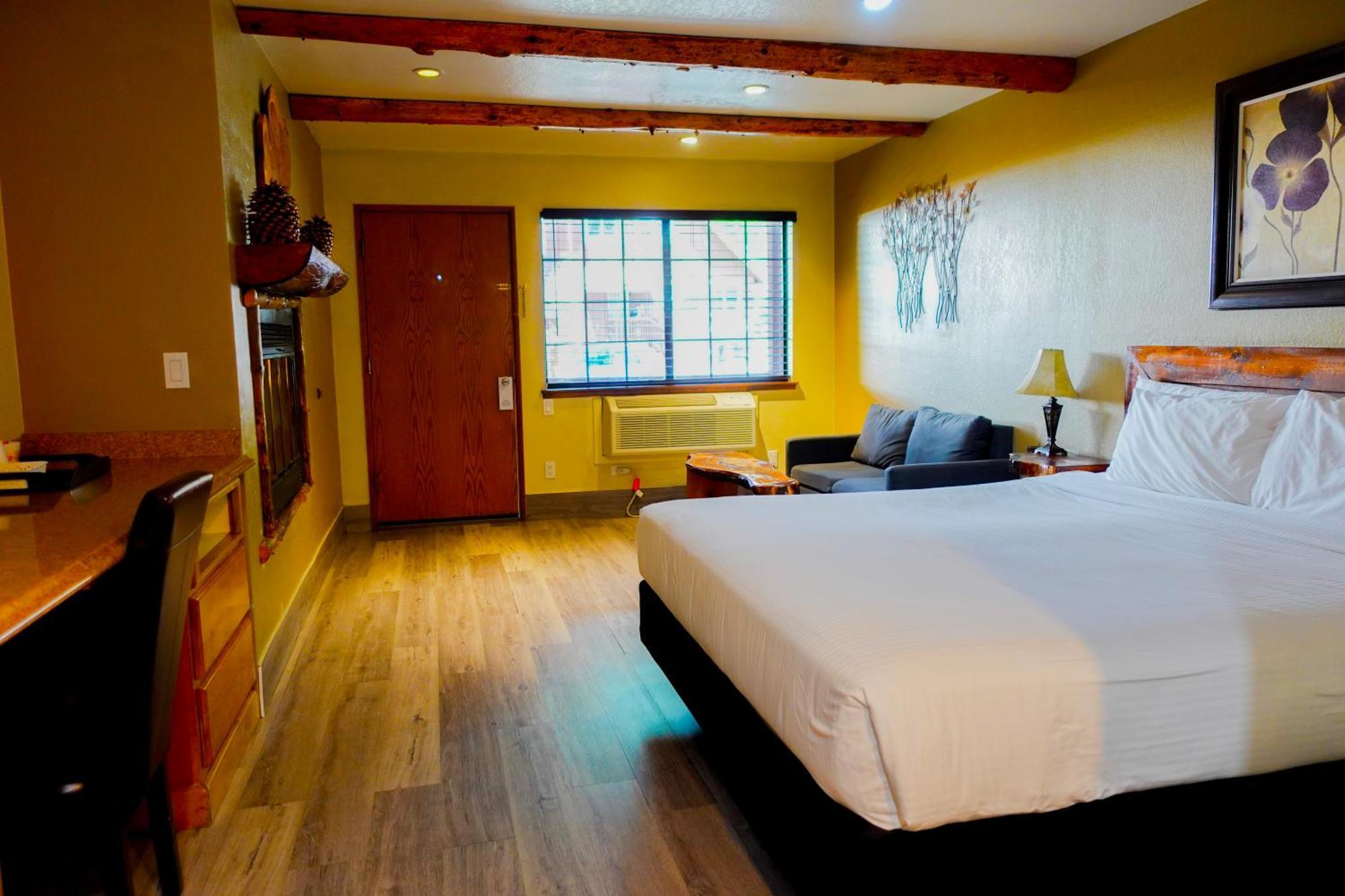 Sleepy Hollow Cabins & Hotel Crestline Exterior photo